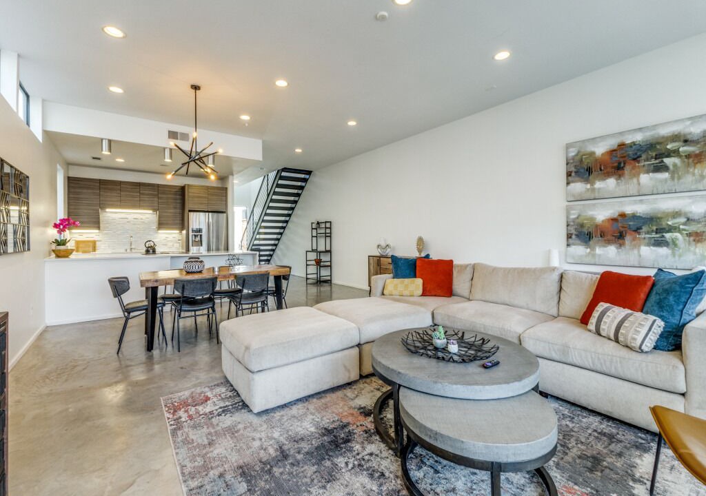 Photo of Livingroom in Old East Dallas