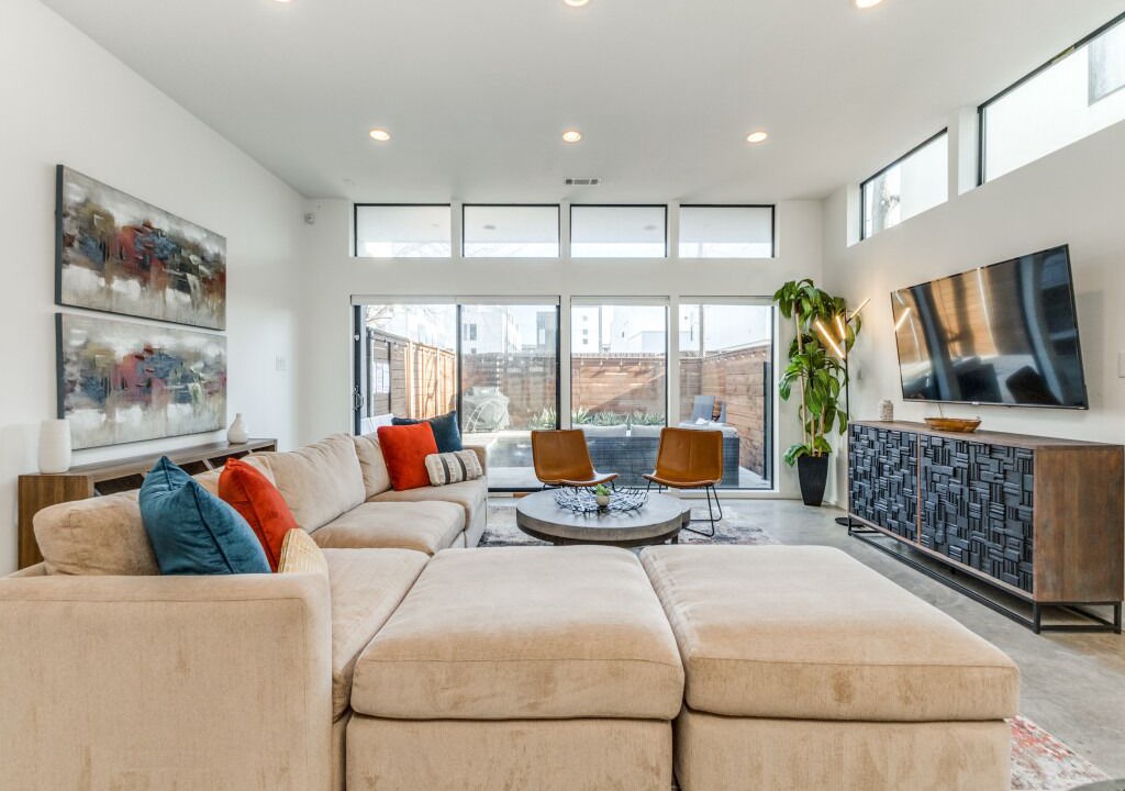 Photo of Livingroom in Old East Dallas