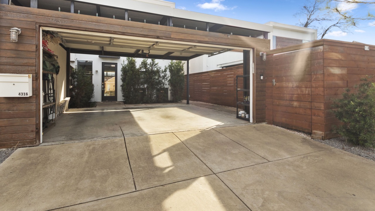 Photo of Outdoor in Old East Dallas