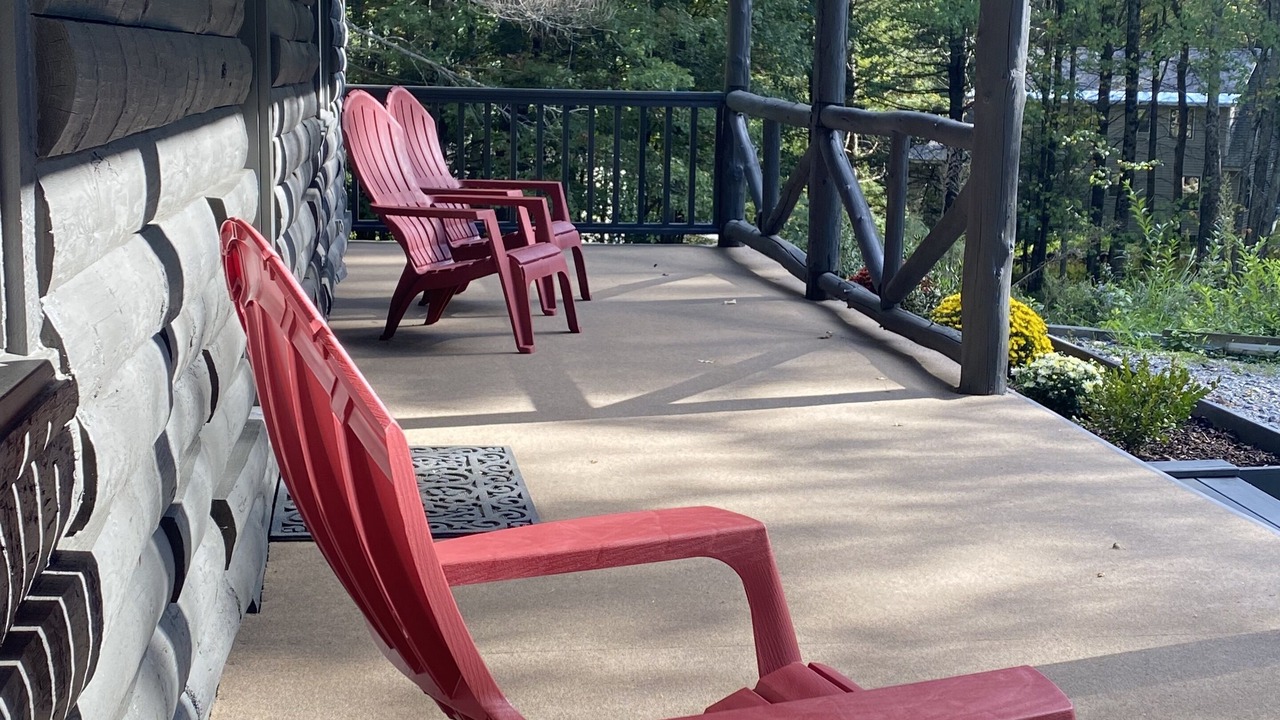 Photo of Patio Balcony in Sunapee