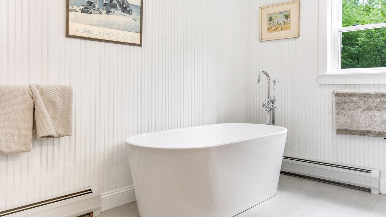 Photo of Bathroom in Sunapee