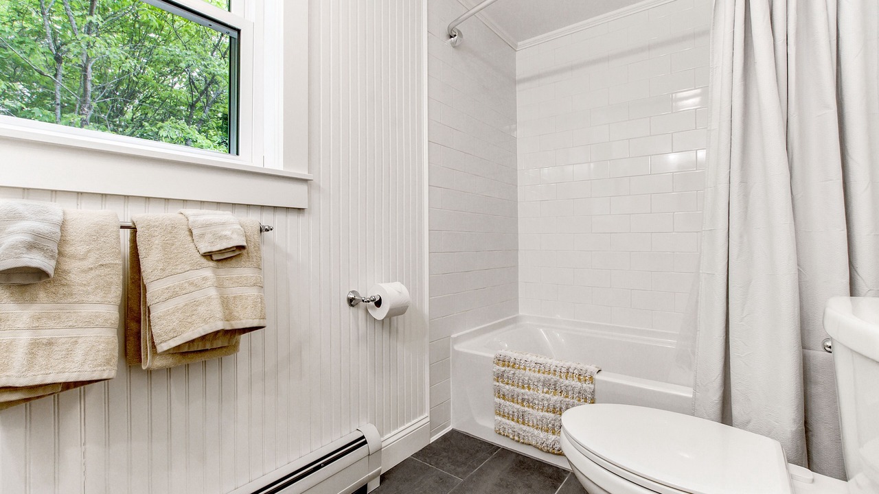 Photo of Bathroom in Sunapee