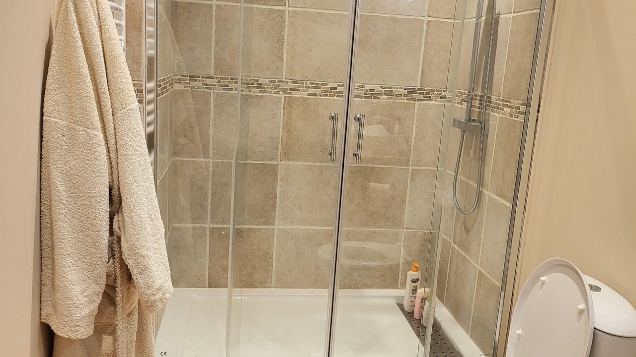 Photo of Bathroom in Mazerolles-du-Razes