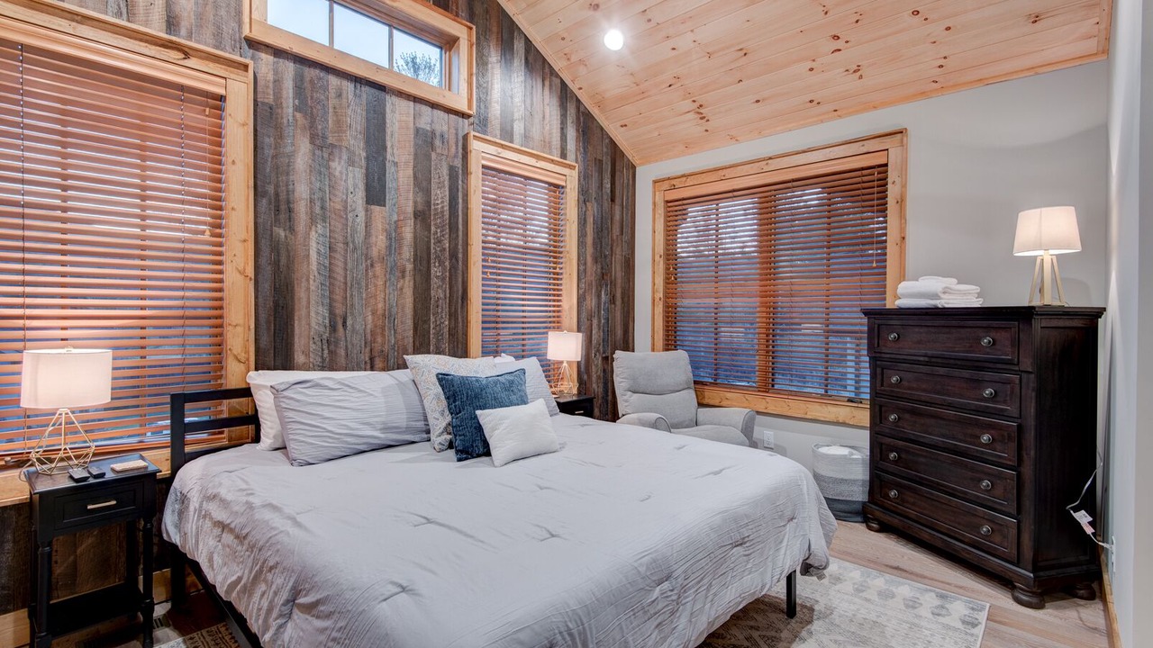 Photo of Bedroom in Banner Elk
