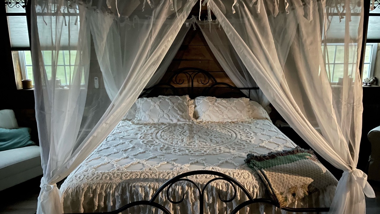 Photo of Bedroom in Elk Creek