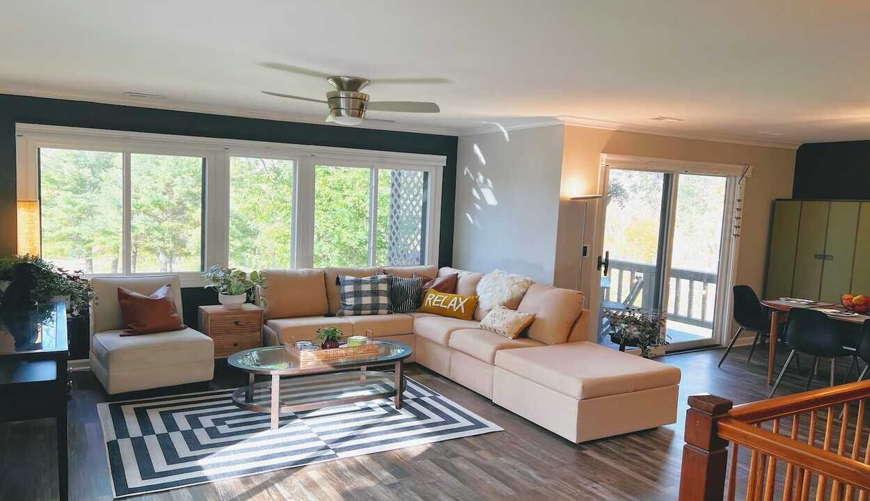 Photo of Livingroom in Vernon