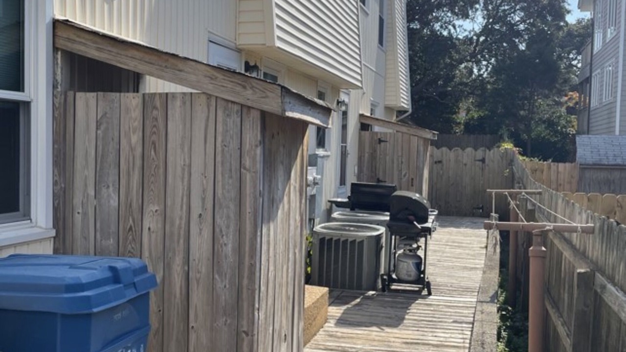 Photo of Patio Balcony in Northeast Virginia Beach