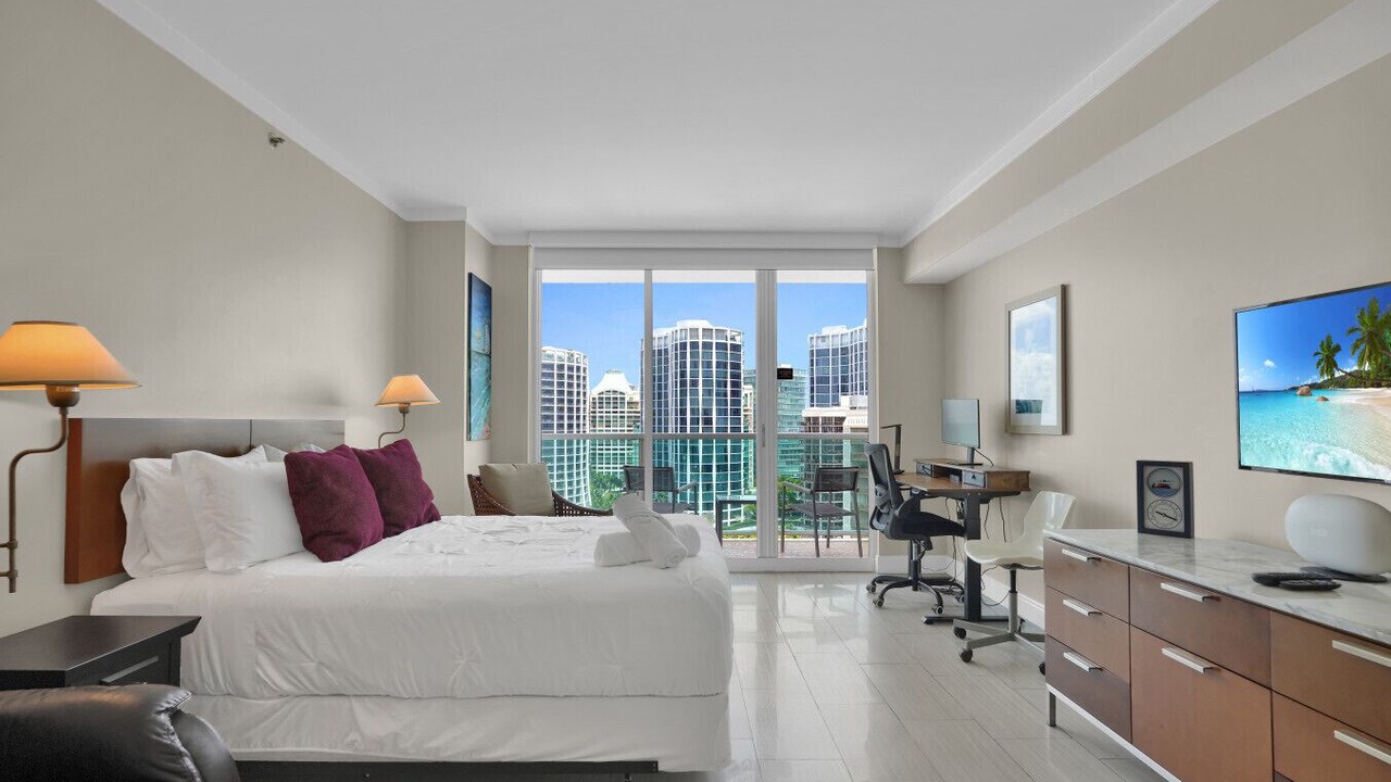 Photo of Bedroom in Coconut Grove