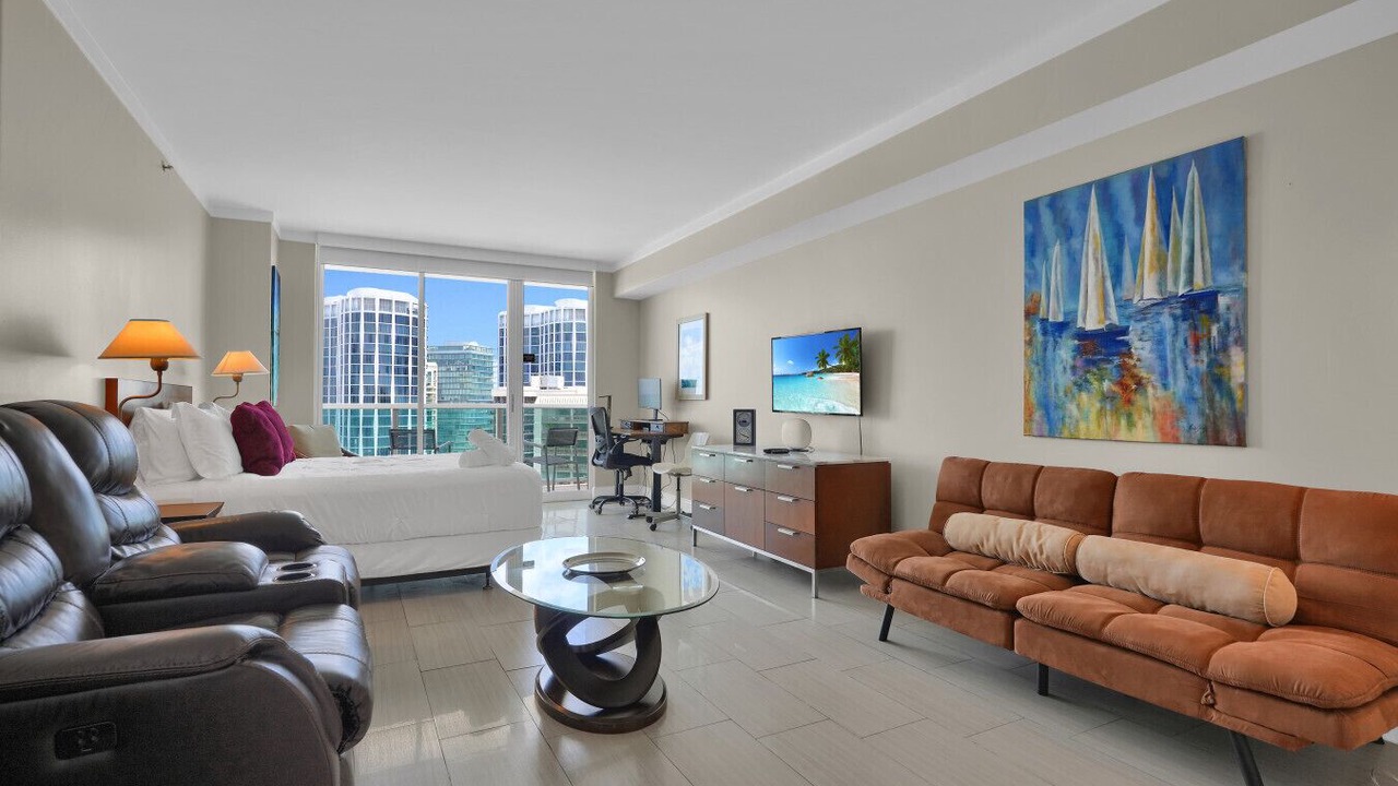 Photo of Livingroom in Coconut Grove