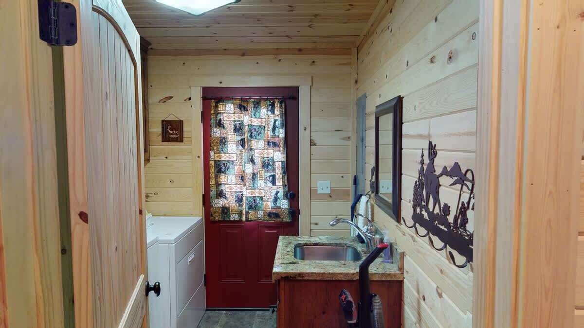 Photo of Bedroom in Last Chance