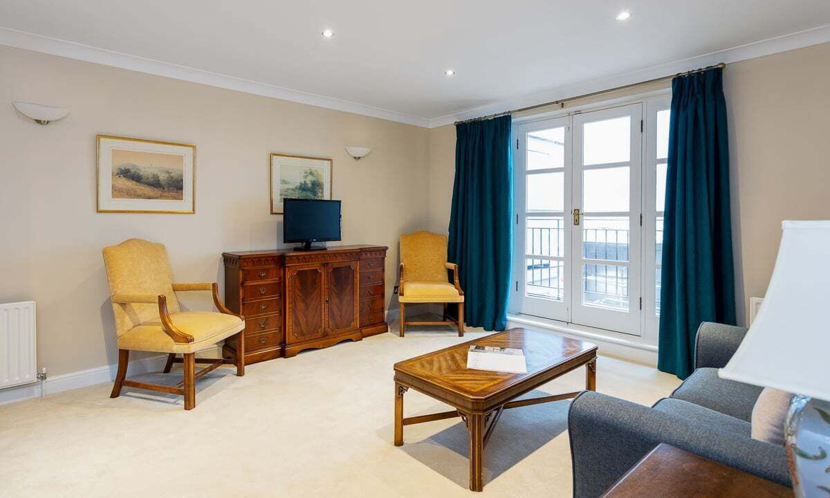 Photo of Livingroom in Tower Hill