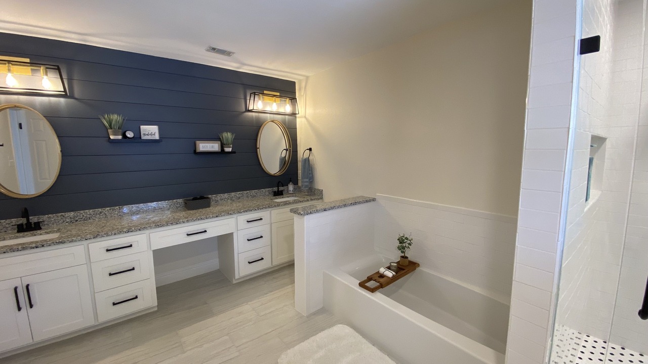 Photo of Bathroom in Euless