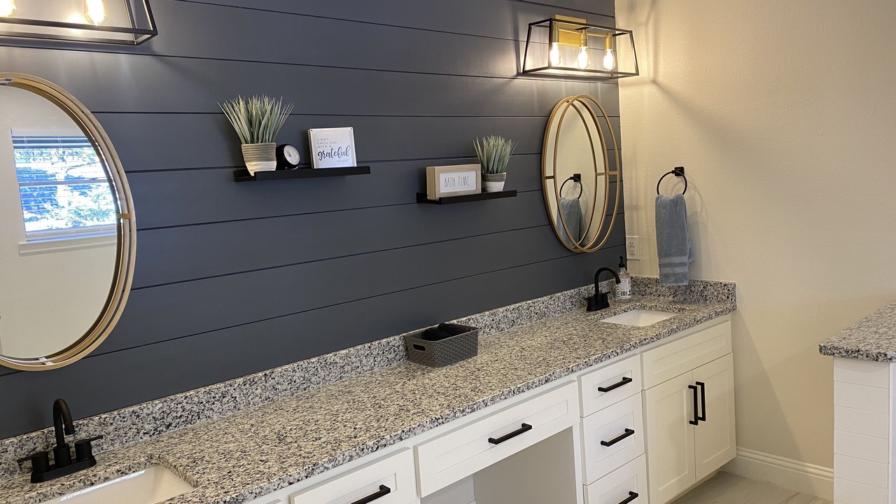 Photo of Bathroom in Euless