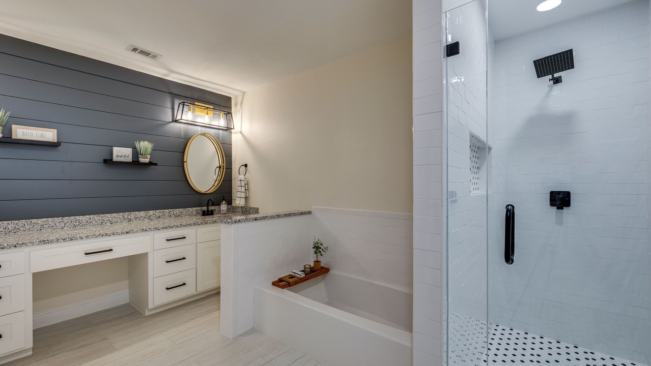 Photo of Bathroom in Euless