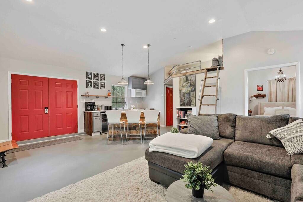 Photo of Others in Catonsville