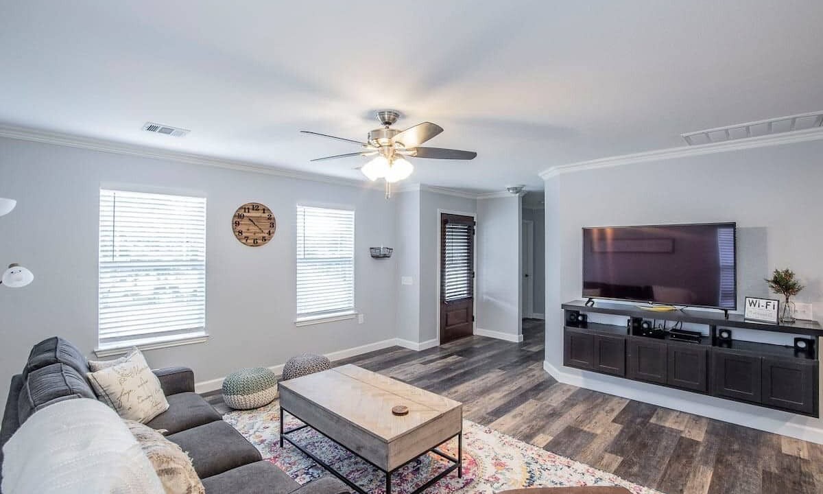 Photo of Livingroom in Briarcreek