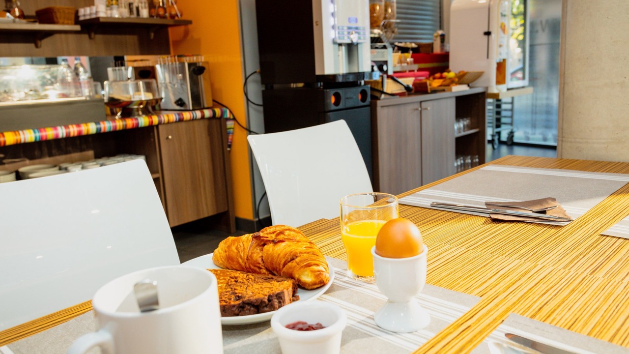 Photo of Others in Clemenceau