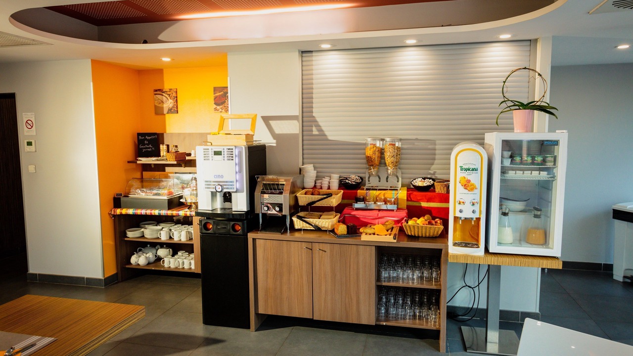 Photo of Others in Clemenceau