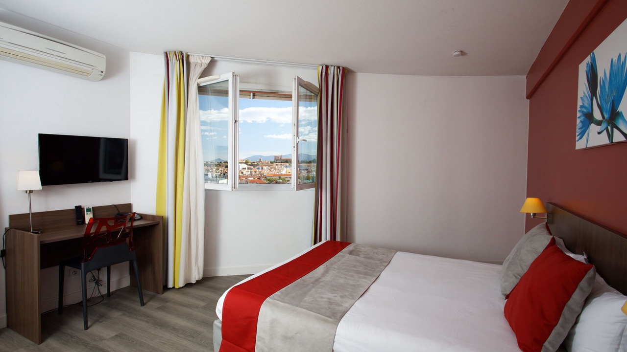 Photo of Others in Clemenceau