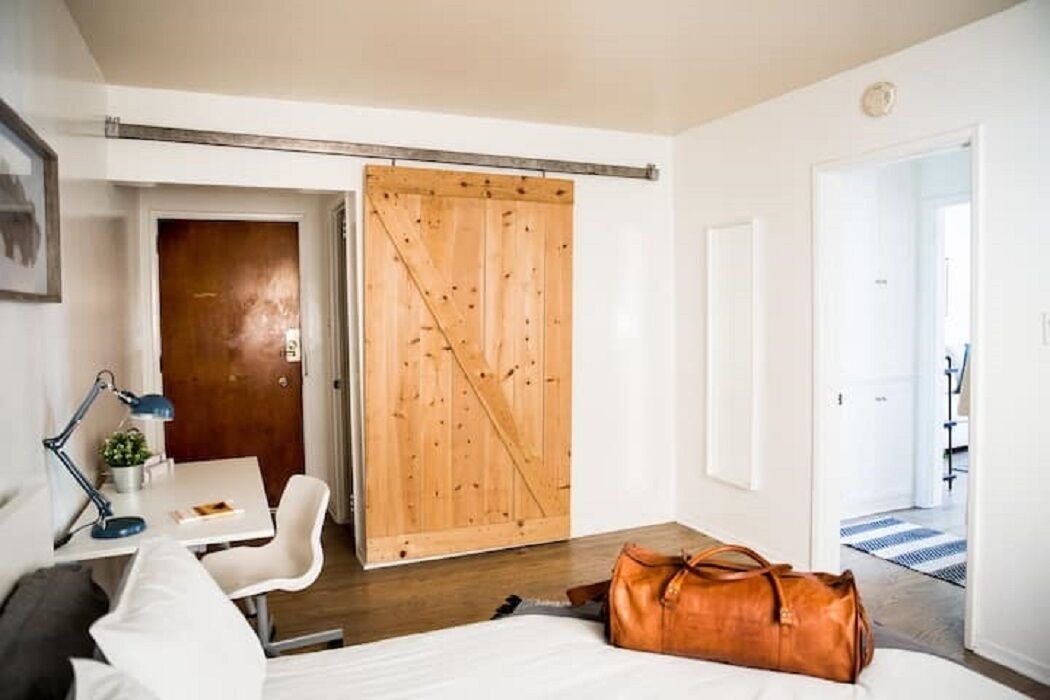 Photo of Bedroom in Alamitos Beach