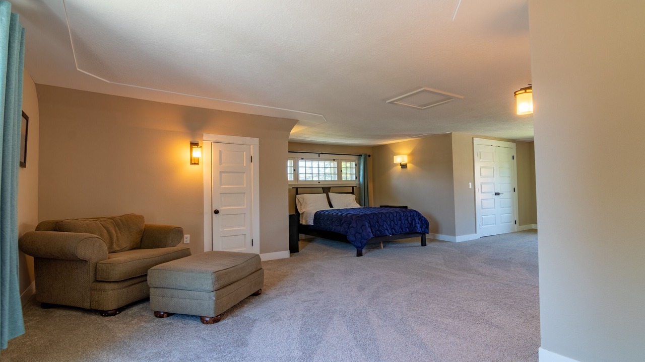 Photo of Others in Independence