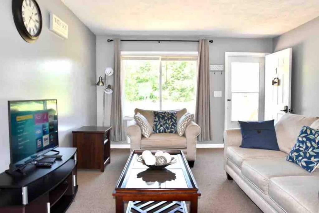 Photo of Livingroom in Berrien Springs