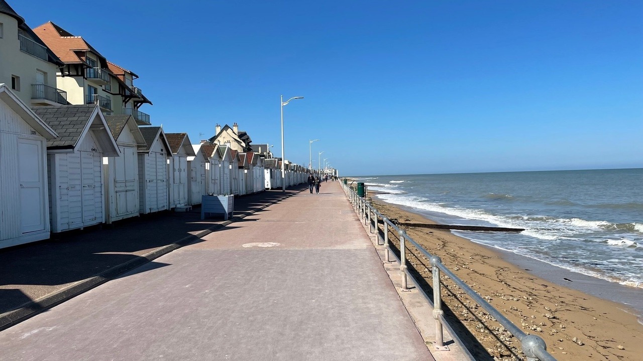 Photo of Others in Luc-sur-Mer