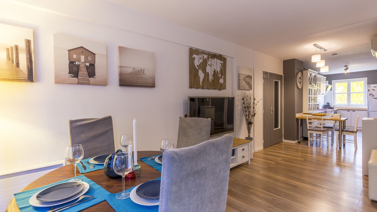 Photo of Others in Antigone