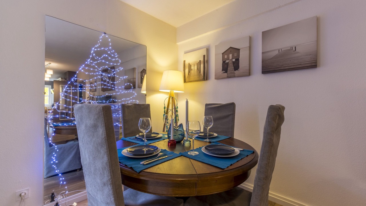 Photo of Others in Antigone