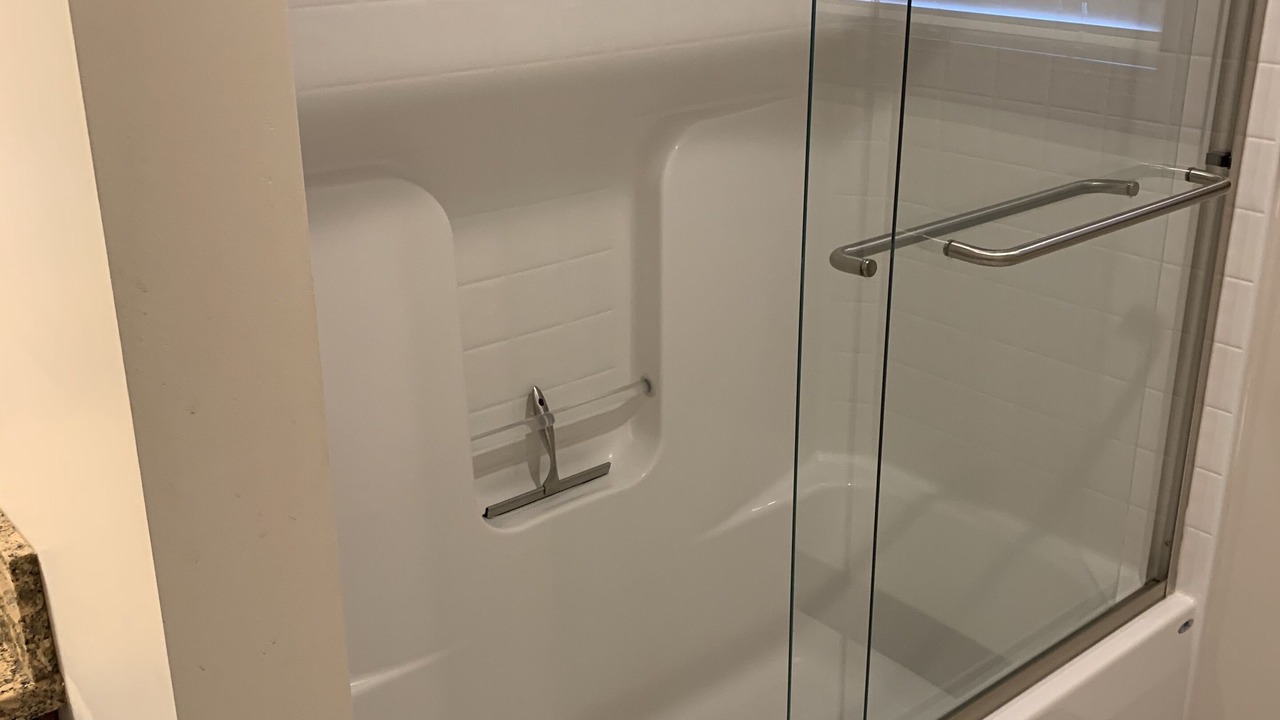 Photo of Bathroom in Cottage Line
