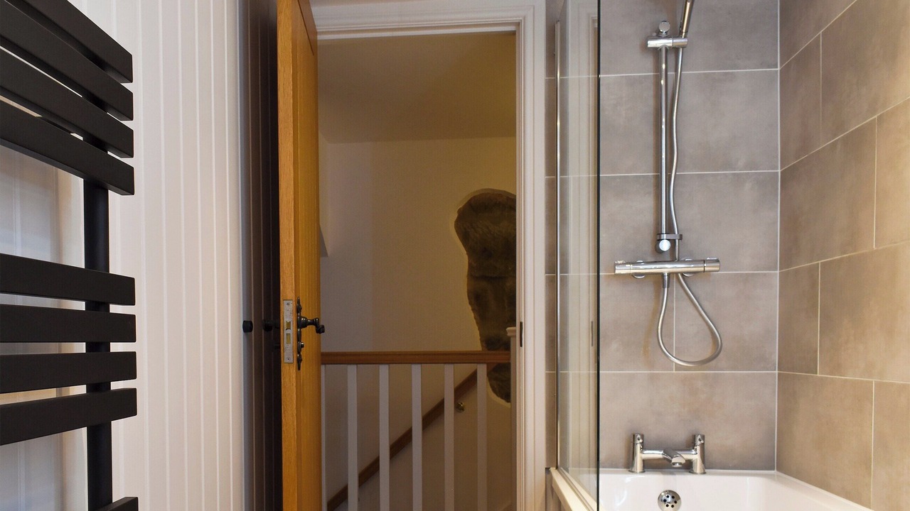 Photo of Bathroom in Staithes