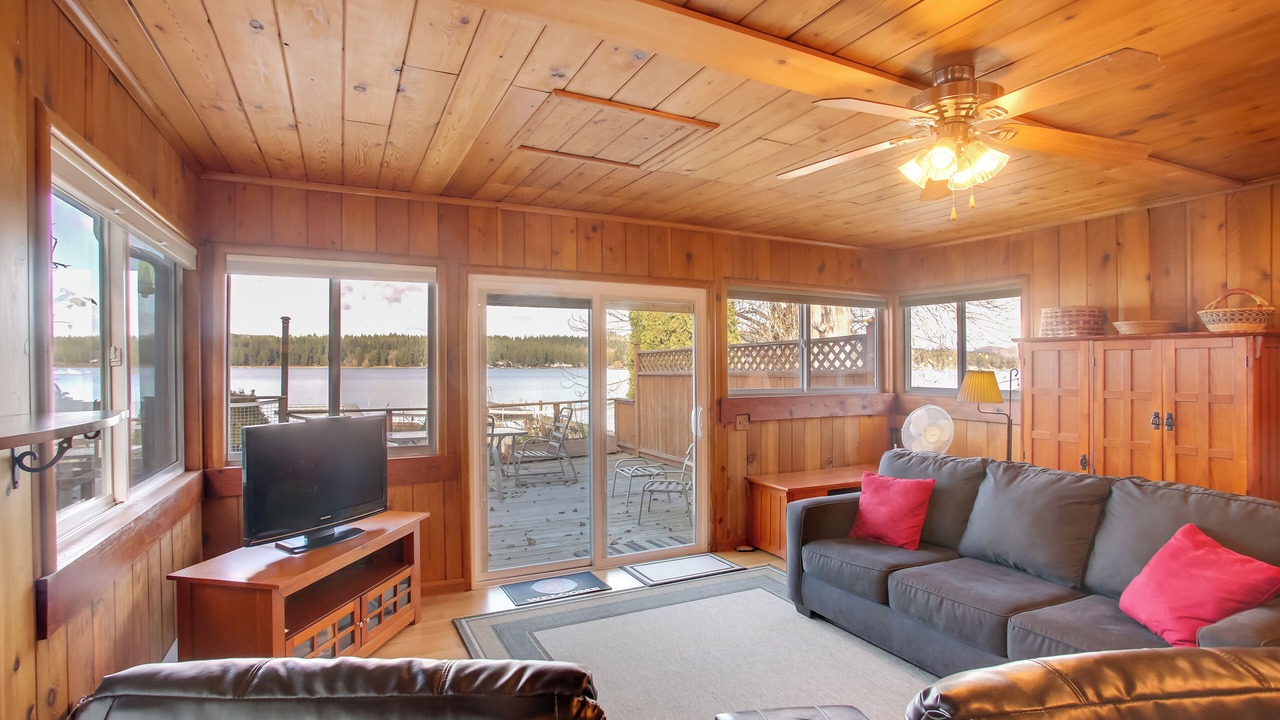 Photo of Others in Diamond Lake