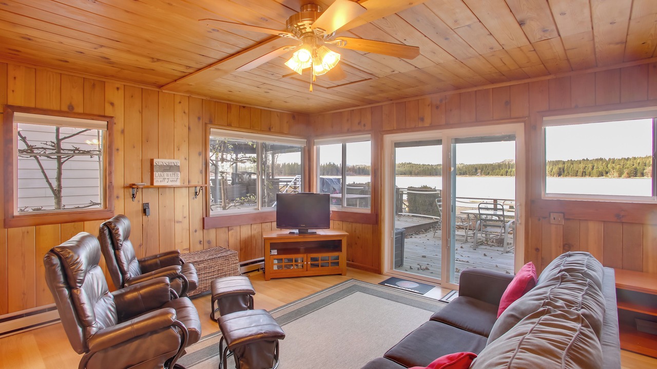 Photo of Others in Diamond Lake