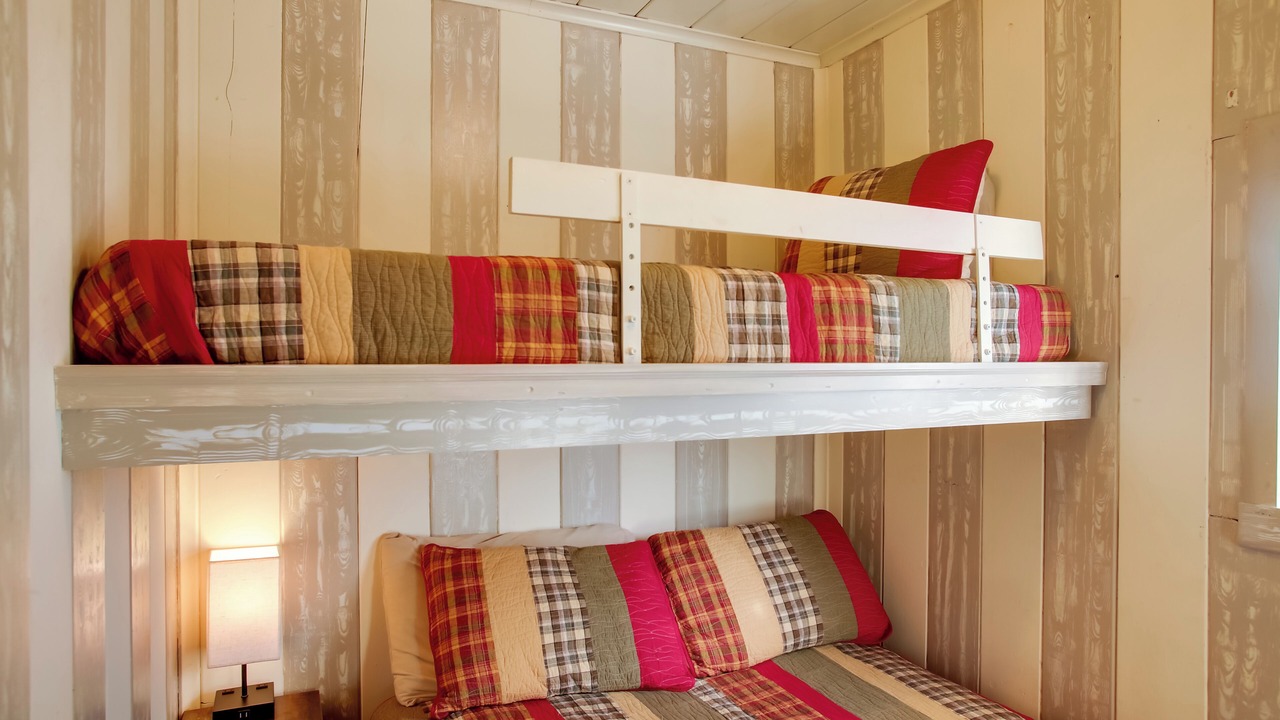 Photo of Bedroom in Diamond Lake