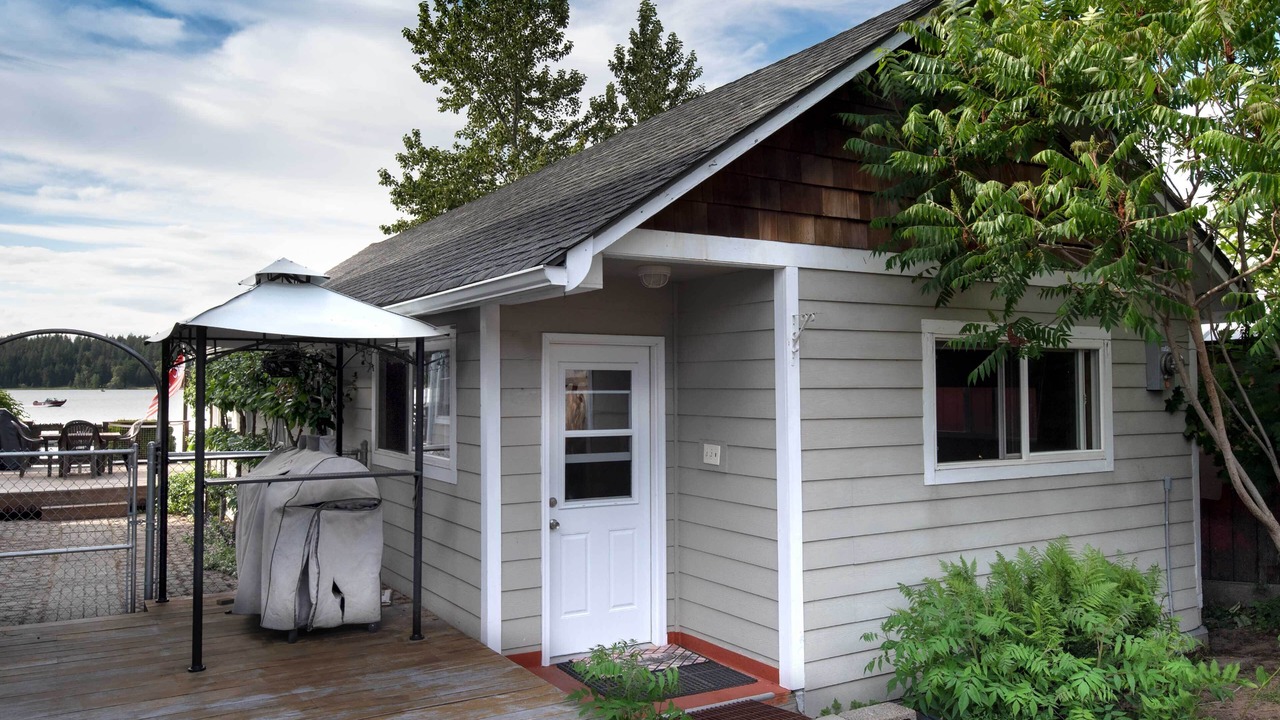 Photo of Others in Diamond Lake