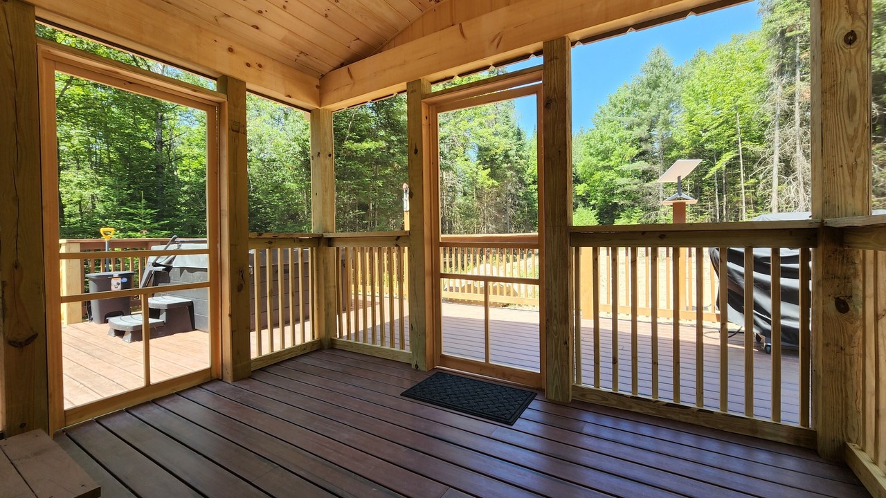 Photo of Patio Balcony in Whippleville