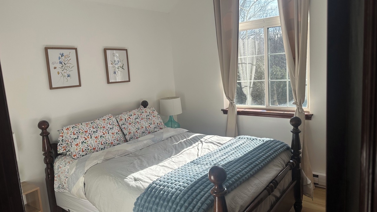 Photo of Bedroom in Tobyhanna