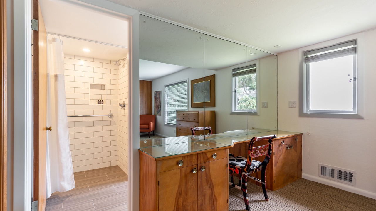 Photo of Bathroom in Neahkahnie Beach