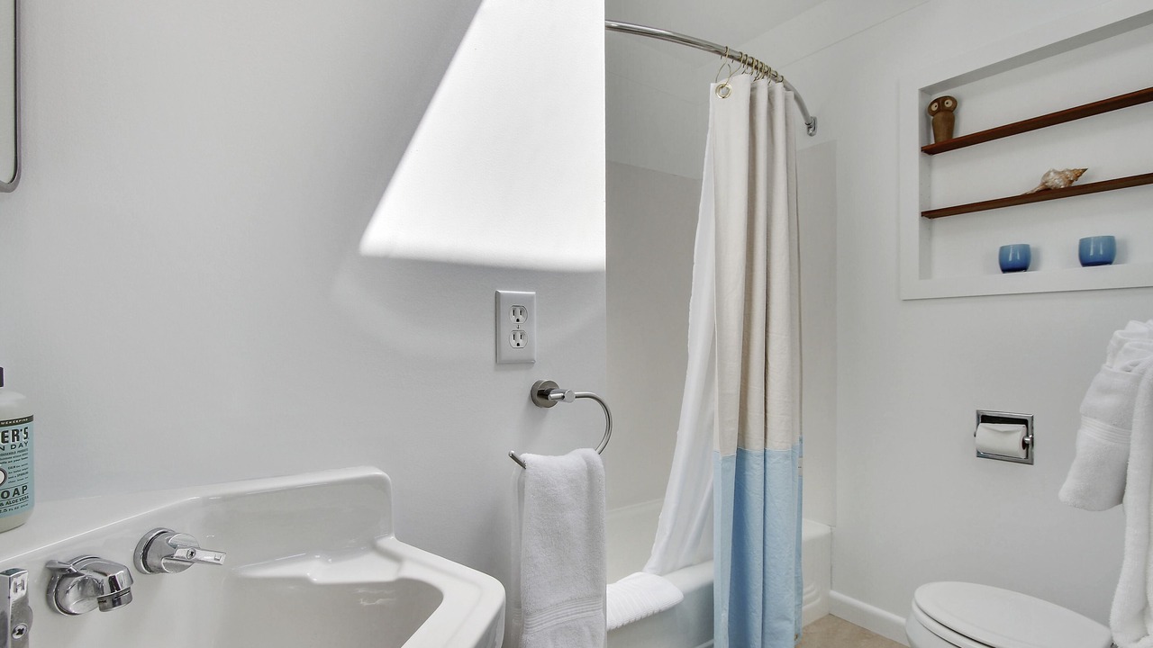 Photo of Bathroom in Arch Cape