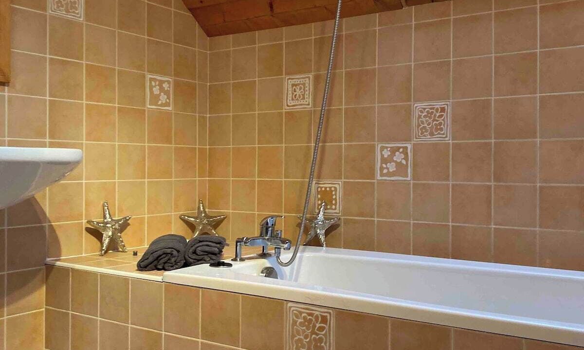 Photo of Bathroom in Allemond