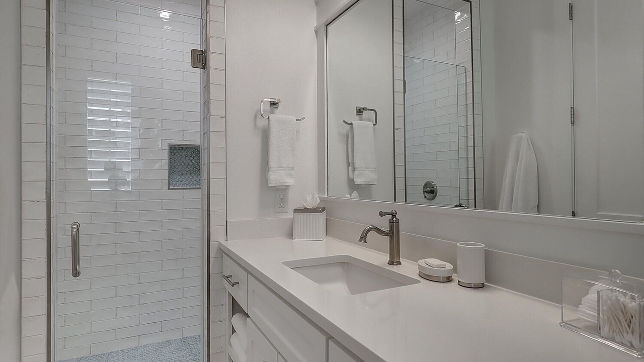 Photo of Bathroom in Cinnamon Shore