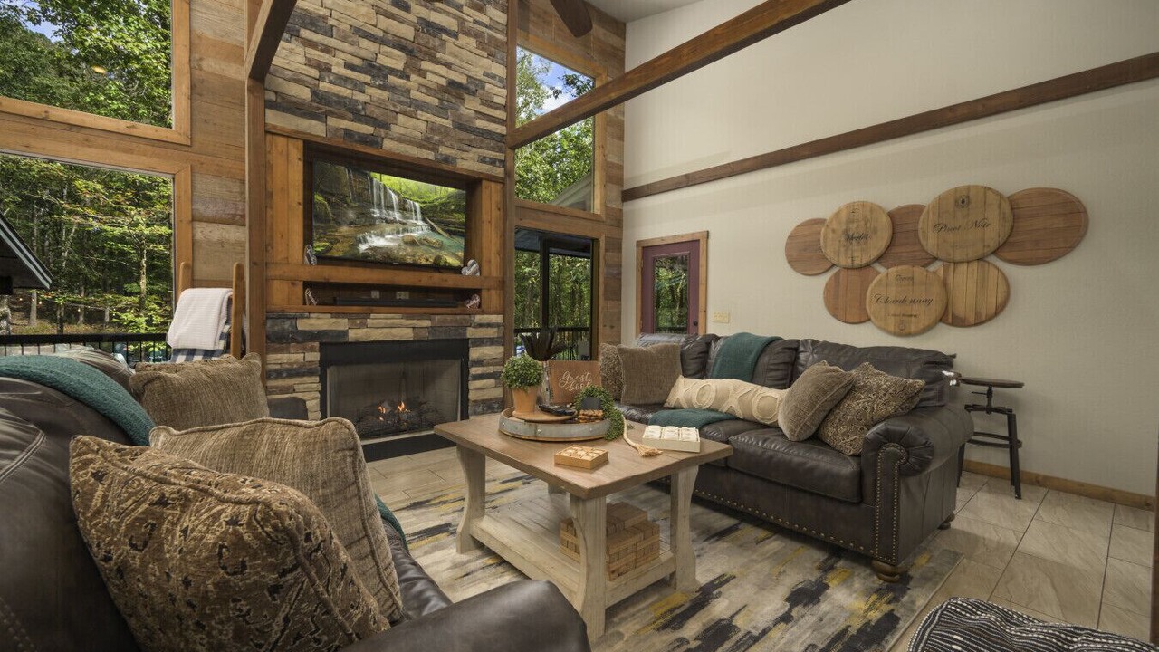Photo of Livingroom in Broken Bow