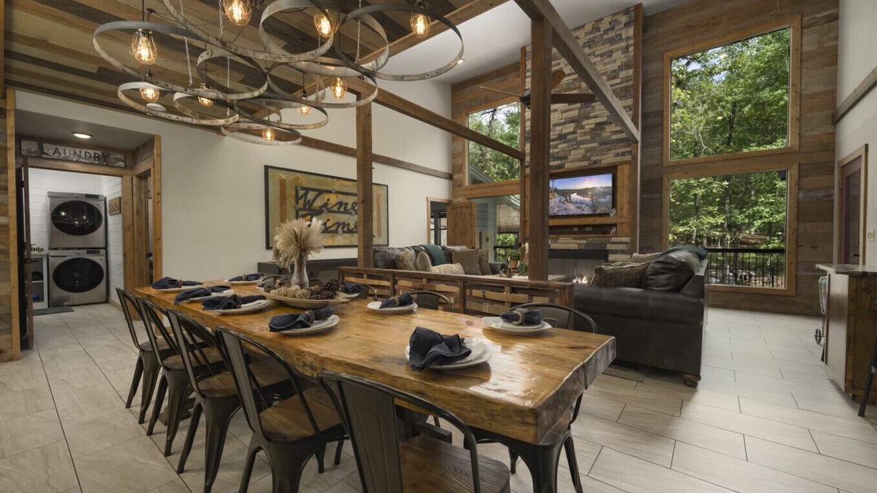 Photo of Livingroom in Broken Bow