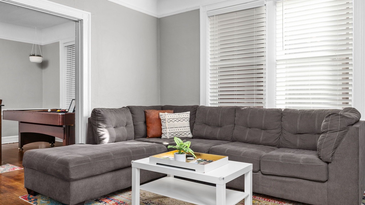 Photo of Livingroom in St. Louis
