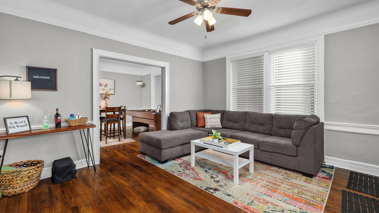 Photo of Livingroom in St. Louis