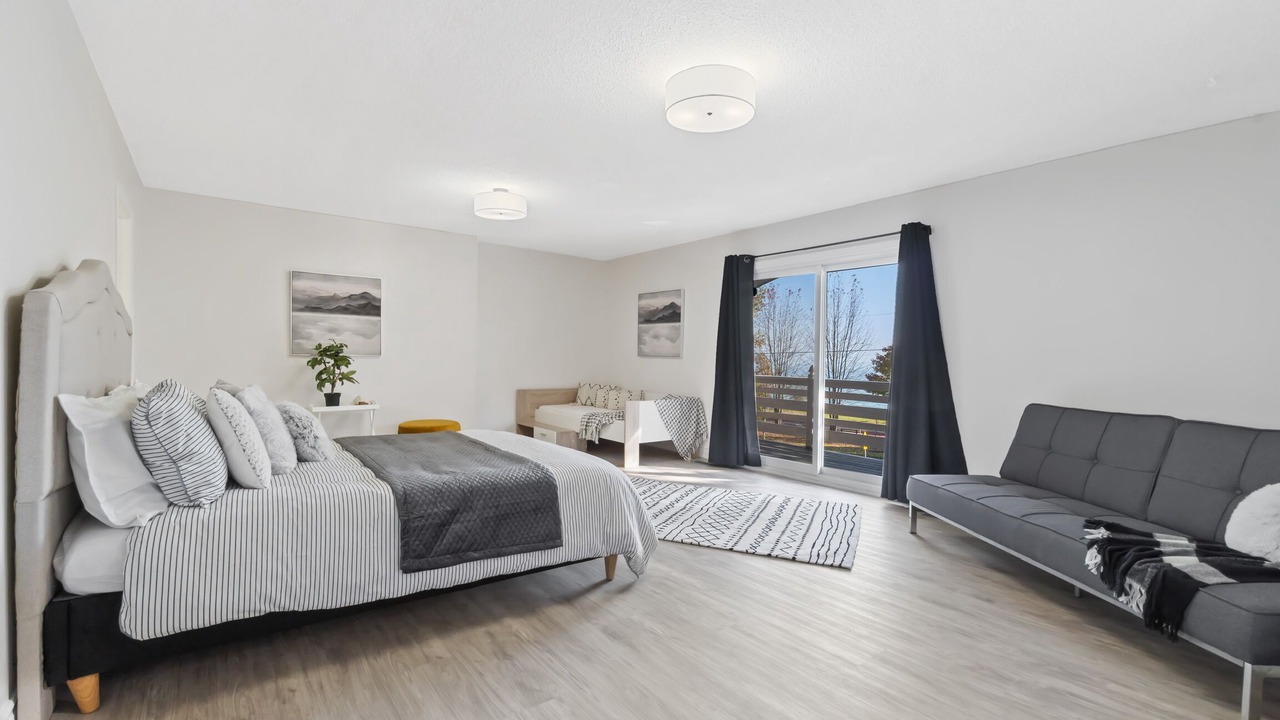 Photo of Bedroom in Ajax