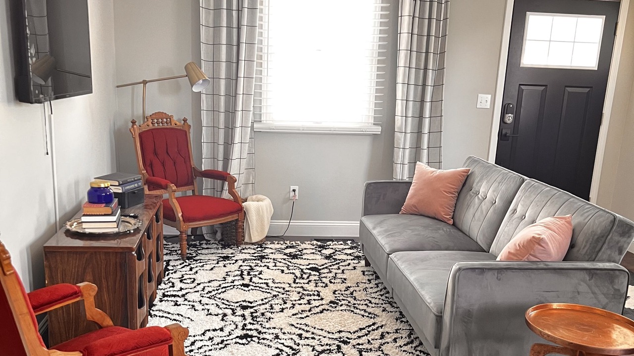 Photo of Livingroom in Oakley