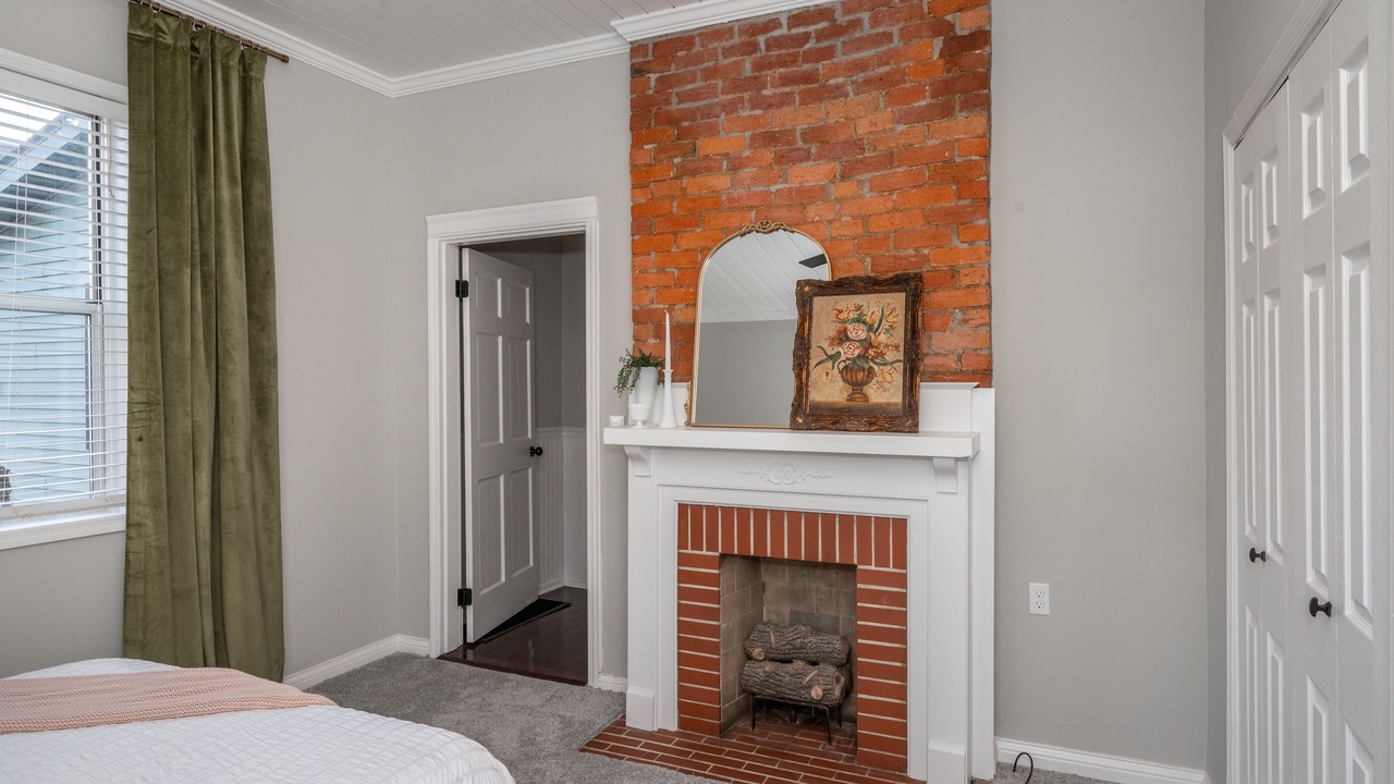 Photo of Bedroom in Oakley