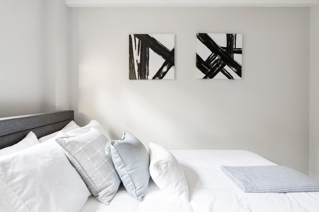 Photo of Bedroom in Uptown