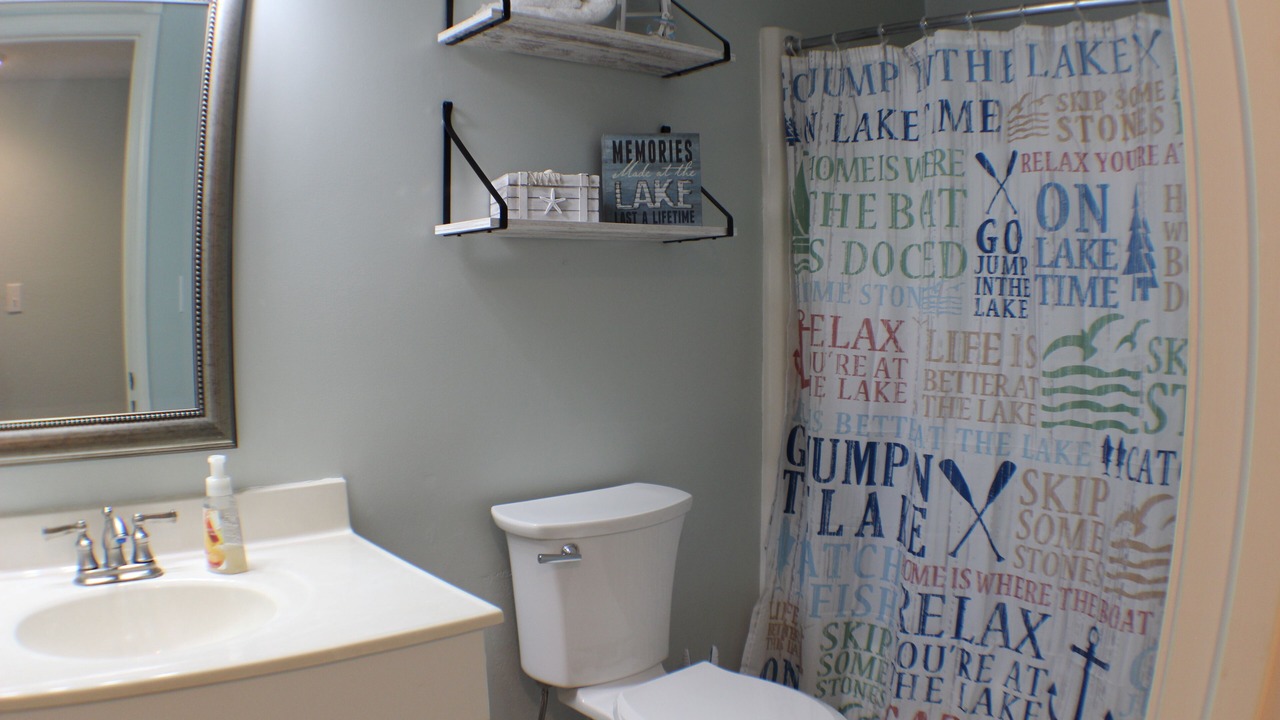 Photo of Bathroom in Lake of the Ozarks